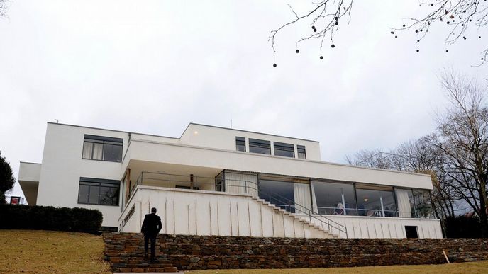 Opravená vila Tugendhat - pohled ze zahrady Opravená vila Tugendhat - pohled ze zahrady