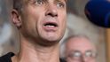 Členové vedení ND se na Hanákovou obrátili s žádostí o schůzku. Zároveň označují za nepřijatelný její záměr jmenovat na místo dočasného ředitele ND ekonomického náměstka ministerstva kultury Martina Sankota. Tento krok by podle nich zkomplikoval provoz divadla. (Foto ČTK) Členové vedení ND se na Hanákovou obrátili s žádostí o schůzku. Zároveň označují za nepřijatelný její záměr jmenovat na místo dočasného ředitele ND ekonomického náměstka ministerstva kultury Martina Sankota. Tento krok by podle nich zkomplikoval provoz divadla. (Foto ČTK)