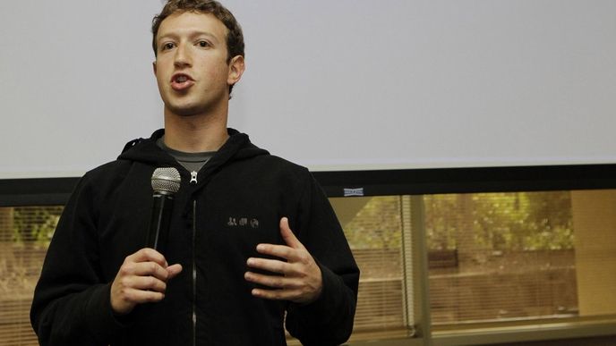 Zakladatel Facebooku Mark Zuckerberg se díky vstupu Facebooku na burzu zařadil mezi 30 nejbohatších lidí planety. Zakladatel Facebooku Mark Zuckerberg se díky vstupu Facebooku na burzu zařadil mezi 30 nejbohatších lidí planety.