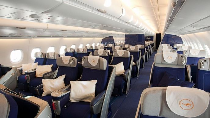 Palubní průvodčí Lufthansy hrozí, že zahájí stávku za zvýšení platů Palubní průvodčí Lufthansy hrozí, že zahájí stávku za zvýšení platů