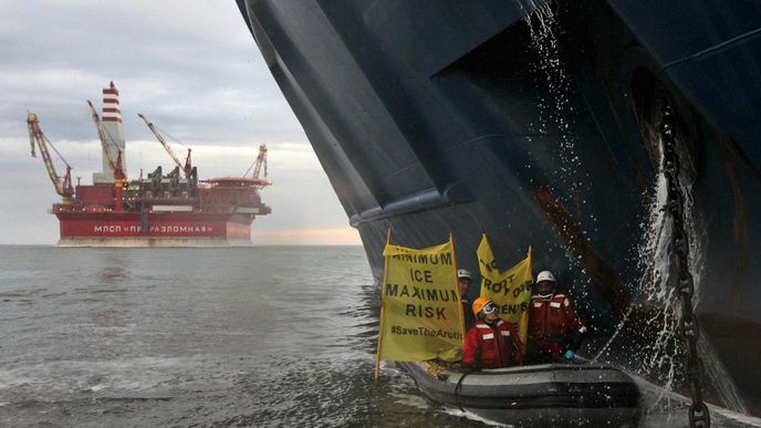 protest Greenpeace proti ruské těžbě v Arktidě protest Greenpeace proti ruské těžbě v Arktidě