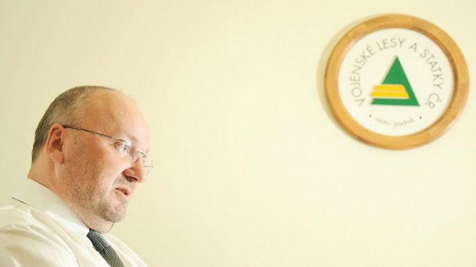 ředitel Vojenských lesů a statků Josef Vojáček ředitel Vojenských lesů a statků Josef Vojáček