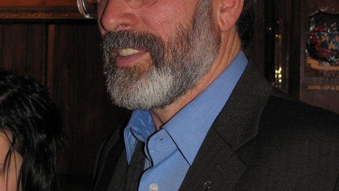 Předseda Sinn Féin Gerry Adams Předseda Sinn Féin Gerry Adams