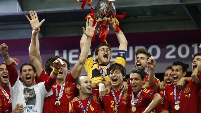 Slavící španělští fotbalisté Slavící španělští fotbalisté