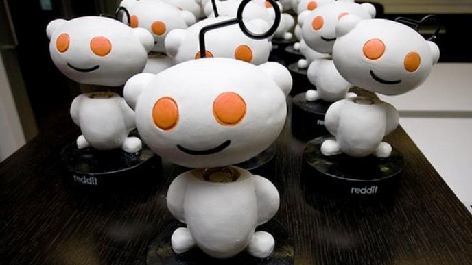 Maskoti Redditu, ilustrační foto Maskoti Redditu, ilustrační foto
