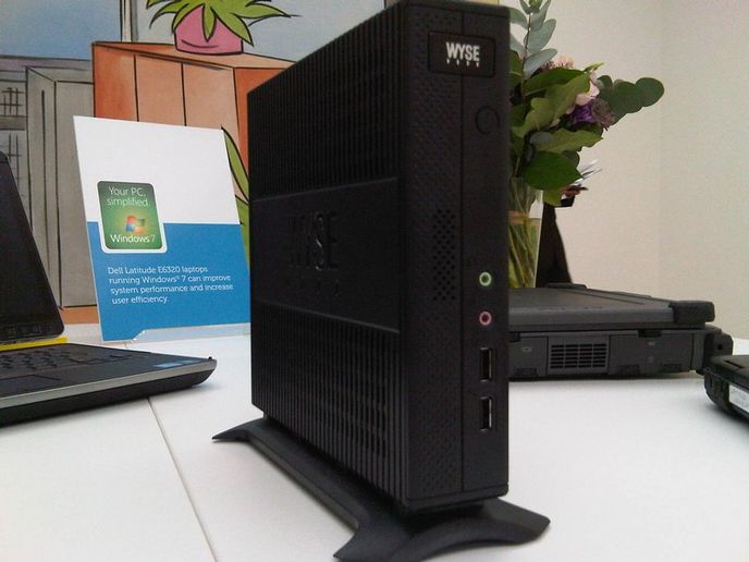 Virtuální desktopy je možné doručovat na počítače, chytré telefony, tablety a tenké klienty (na obrázku Dell Wyse Technology). Virtuální desktopy je možné doručovat na počítače, chytré telefony, tablety a tenké klienty (na obrázku Dell Wyse Technology).