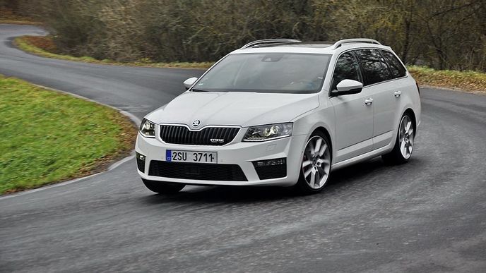 Škoda Octavia RS Combi 2.0 TDI DSG Škoda Octavia RS Combi 2.0 TDI DSG
