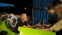 James Cameron ve své ponorce James Cameron ve své ponorce