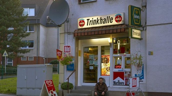 Šedivé východní Německo? Kdepak, takhle to vypadá v "západoněmeckém" Dortmundu. Šedivé východní Německo? Kdepak, takhle to vypadá v "západoněmeckém" Dortmundu.