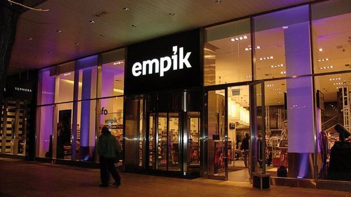 NFI Empik Media & Fashion SA (EM&F) je distributorem mediálních a zábavních produktů, oblečení, obuvi, hraček a doplňků pro děti, kosmetiky a jazykových kurzů. NFI Empik Media & Fashion SA (EM&F) je distributorem mediálních a zábavních produktů, oblečení, obuvi, hraček a doplňků pro děti, kosmetiky a jazykových kurzů.