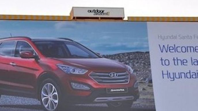 Hyundai u pražského letiště brnká na nervy Škodě Hyundai u pražského letiště brnká na nervy Škodě