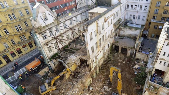 Demolice v Opletalově ulici v Praze Demolice v Opletalově ulici v Praze