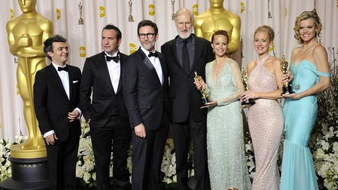 Ti, kteří se podíleli na filmu The Artist, měli nejvíc důvodů k radosti Ti, kteří se podíleli na filmu The Artist, měli nejvíc důvodů k radosti