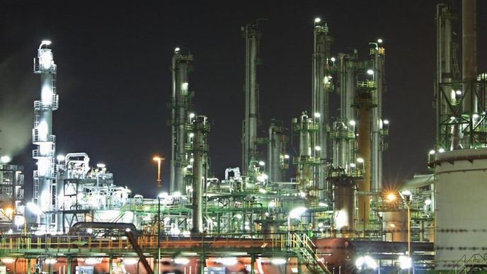 Noční pohled na továrnu BASF Noční pohled na továrnu BASF