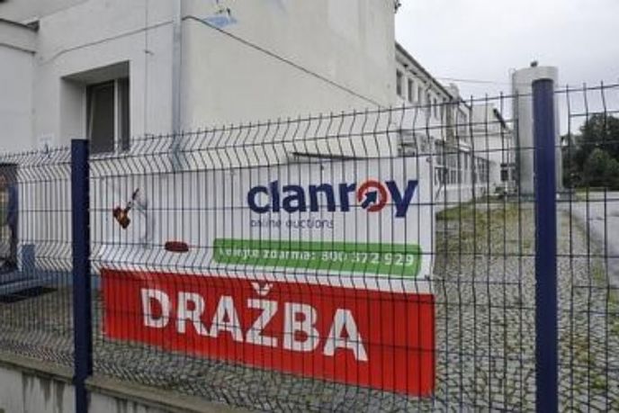 Firma před dvěma lety dražila mlékárnu zkrachovalého Plastcomu na Liberecku Firma před dvěma lety dražila mlékárnu zkrachovalého Plastcomu na Liberecku