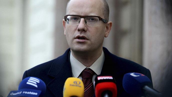 Předseda ČSSD Bohuslav Sobotka dostal od prezidenta Zemana pověření k sestavení vlády Předseda ČSSD Bohuslav Sobotka dostal od prezidenta Zemana pověření k sestavení vlády
