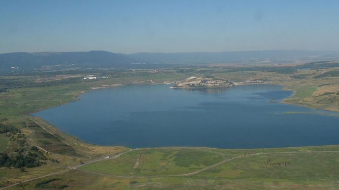 Mostecké jezero čekají dokončovací práce Mostecké jezero čekají dokončovací práce