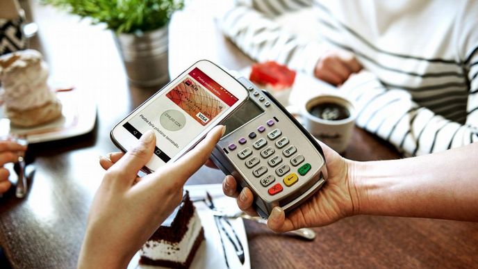 bezkontaktní platba mobilem s app od Komerční banky bezkontaktní platba mobilem s app od Komerční banky