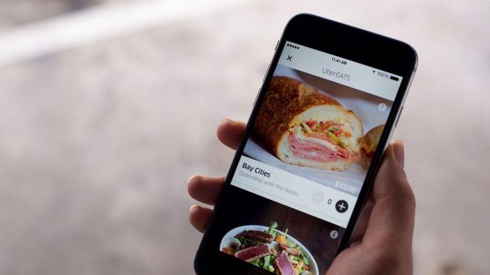 Služba Uberu na rozvoz jídel UberEATS. Po testování v centru Londýna expanduje po Evropě (22. srpna 2016) Služba Uberu na rozvoz jídel UberEATS. Po testování v centru Londýna expanduje po Evropě (22. srpna 2016)