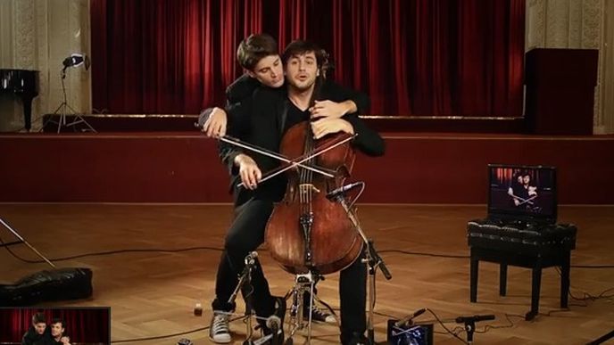 2CELLOS