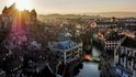 3. místo - západ slunce nad francouzským městem Annecy 3. místo - západ slunce nad francouzským městem Annecy