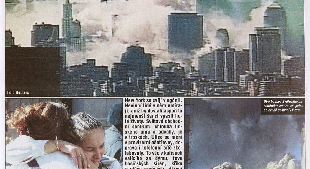 Článek o pádu Dvojčat z 12. září 2001.