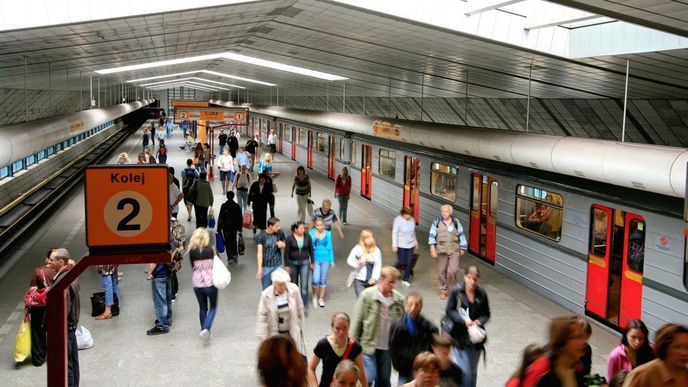 Stanice metra Luka Stanice metra Luka