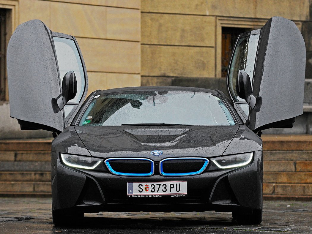 BMW i8