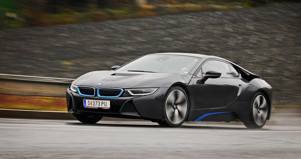 BMW i8