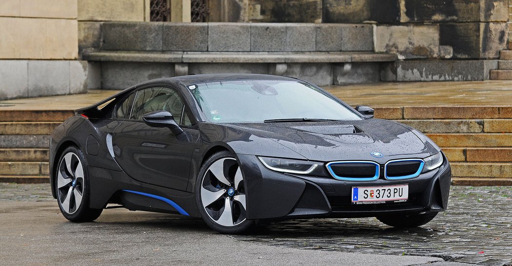 BMW i8