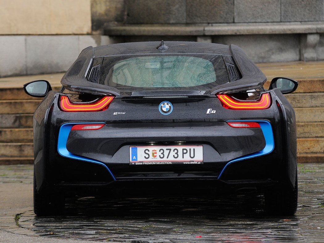 BMW i8