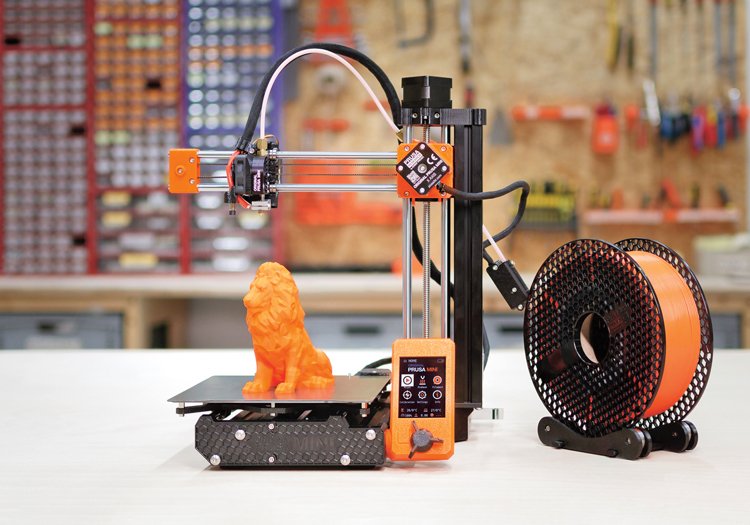 Malá FFF 3D tiskárna Prusa MINI se hodí i domů