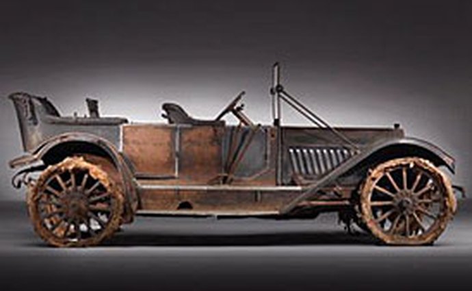 Oldsmobile Limited z roku 1911 vydražen za 1,65 milionu USD