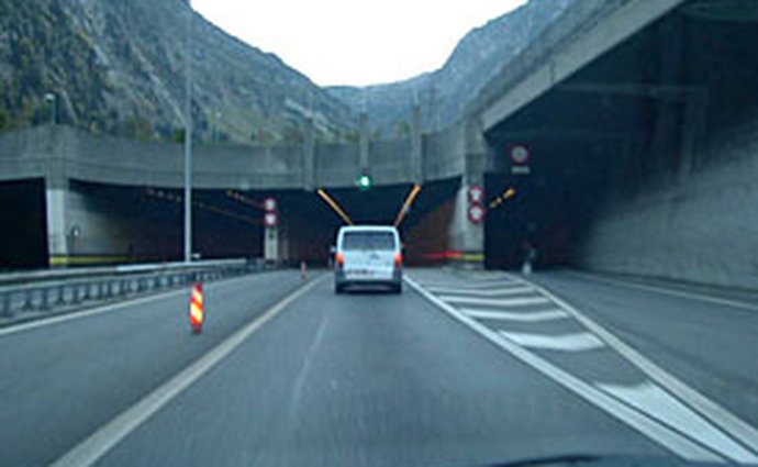 Kolik zaplatíte za evropské tunely na cestě na dovolenou?