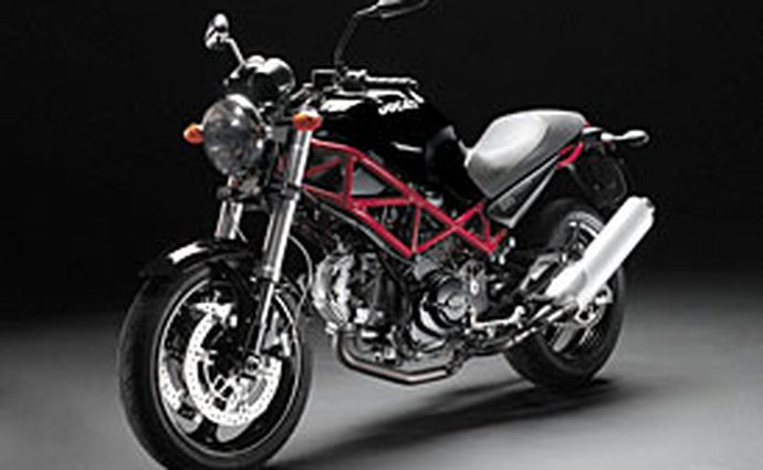 Ducati Monster 695 teď v akci pod 200 tis. Kč