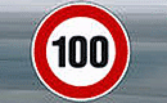 100 km/h: Rakousko snižuje rychlost na 490 km dálnic