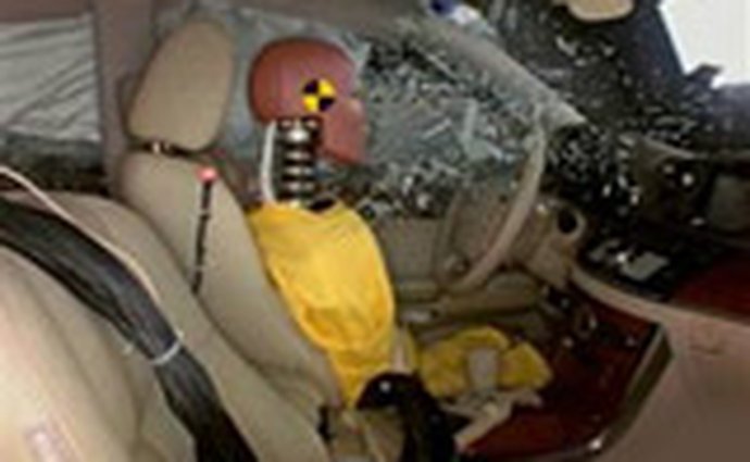 Zachránil vám život airbag, ESP nebo ABS? (diskuse)
