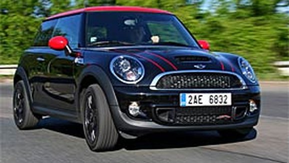 TEST Mini John Cooper Works – Hard Works