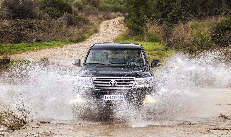 Toyota Land Cruiser 2013