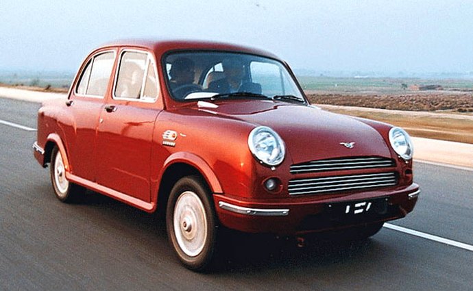 Hindustan Ambassador má problém: Neplní emisní normy v 13 indických státech