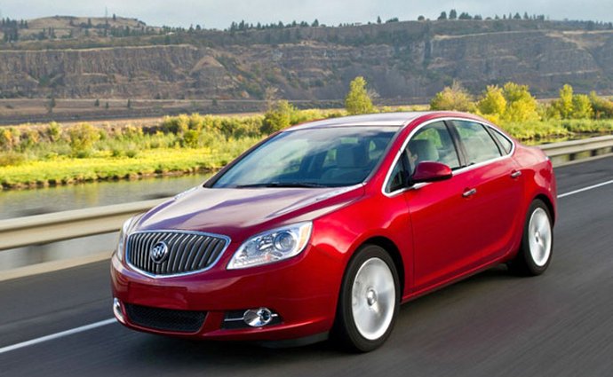 General Motors svolává v USA skoro 4.000 vozů kvůli airbagům