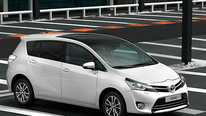 Toyota Verso: Facelift od 399.900 Kč Toyota Verso: Facelift od 399.900 Kč