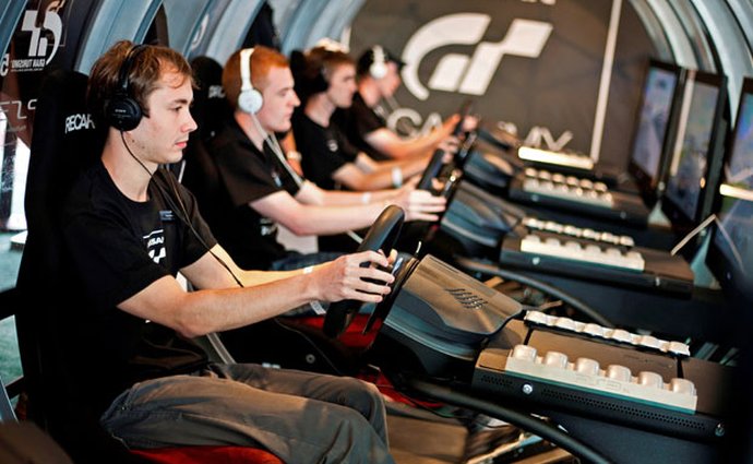 Nissan a PlayStation představují největší GT Academy