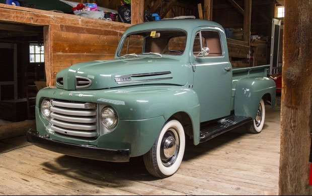 Ford F-1 Halfton Pickup 1949 (25.000 – 35.000 dolarů)