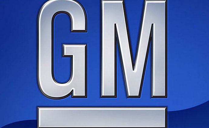 Čtvrtletní zisk General Motors kvůli stahování vozů prudce klesl