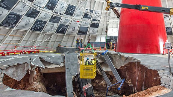Oprava podlahy v Corvette National Museu vyjde na 69 milionů Kč