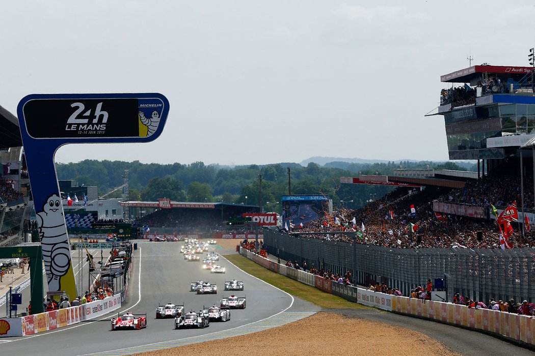 Porsche 956