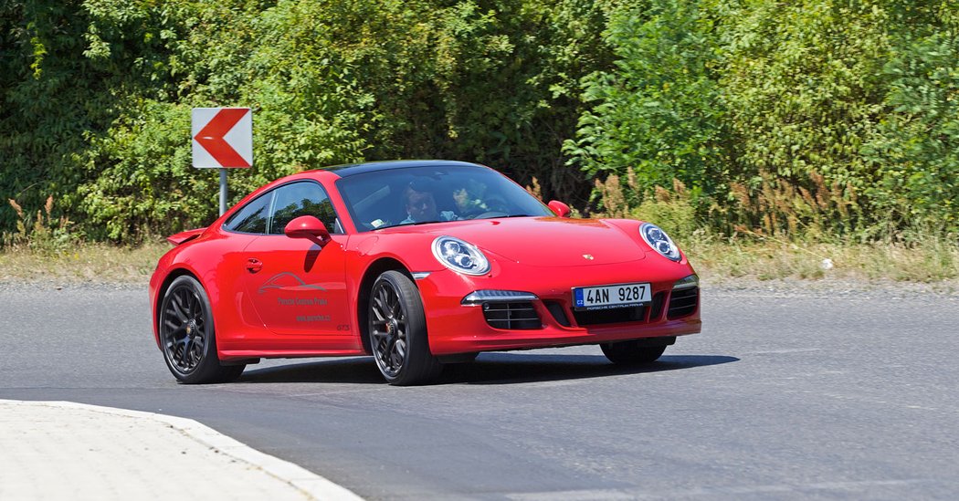 Porsche 911, Ram EcoDiesel a Tesla S