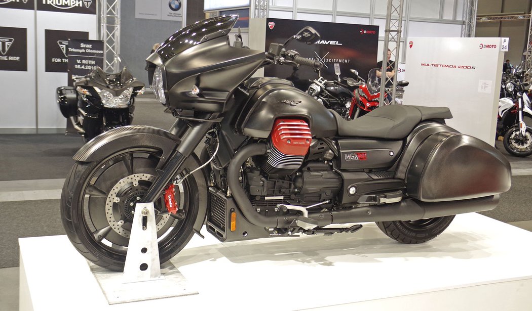 Moto Guzzi MGX-21