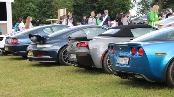 Konec autosalonů? V Itálii ne, chystají tam unikátní autoshow na legendárním okruhu Monza